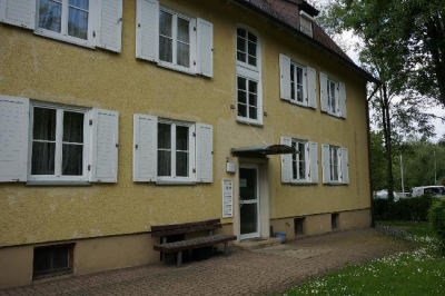 Objekt RenovierungsbedÃ¼rftige 2-Zimmer-Wohnung und 4 StellplÃ¤tze in Friedrichshafen ....